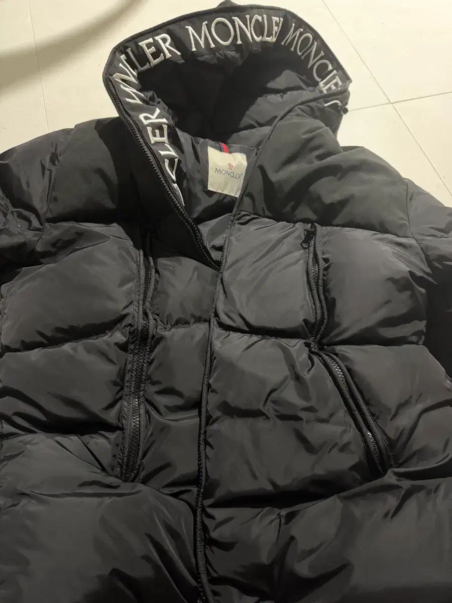 MONCLER モンクレール メンズ フーディー レタリング ダウン 5サイズ