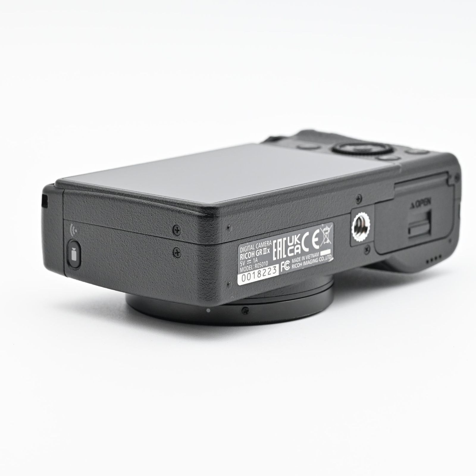 RICOH GR IIIx 別売充電器 BJ-11 付き - メルカリ
