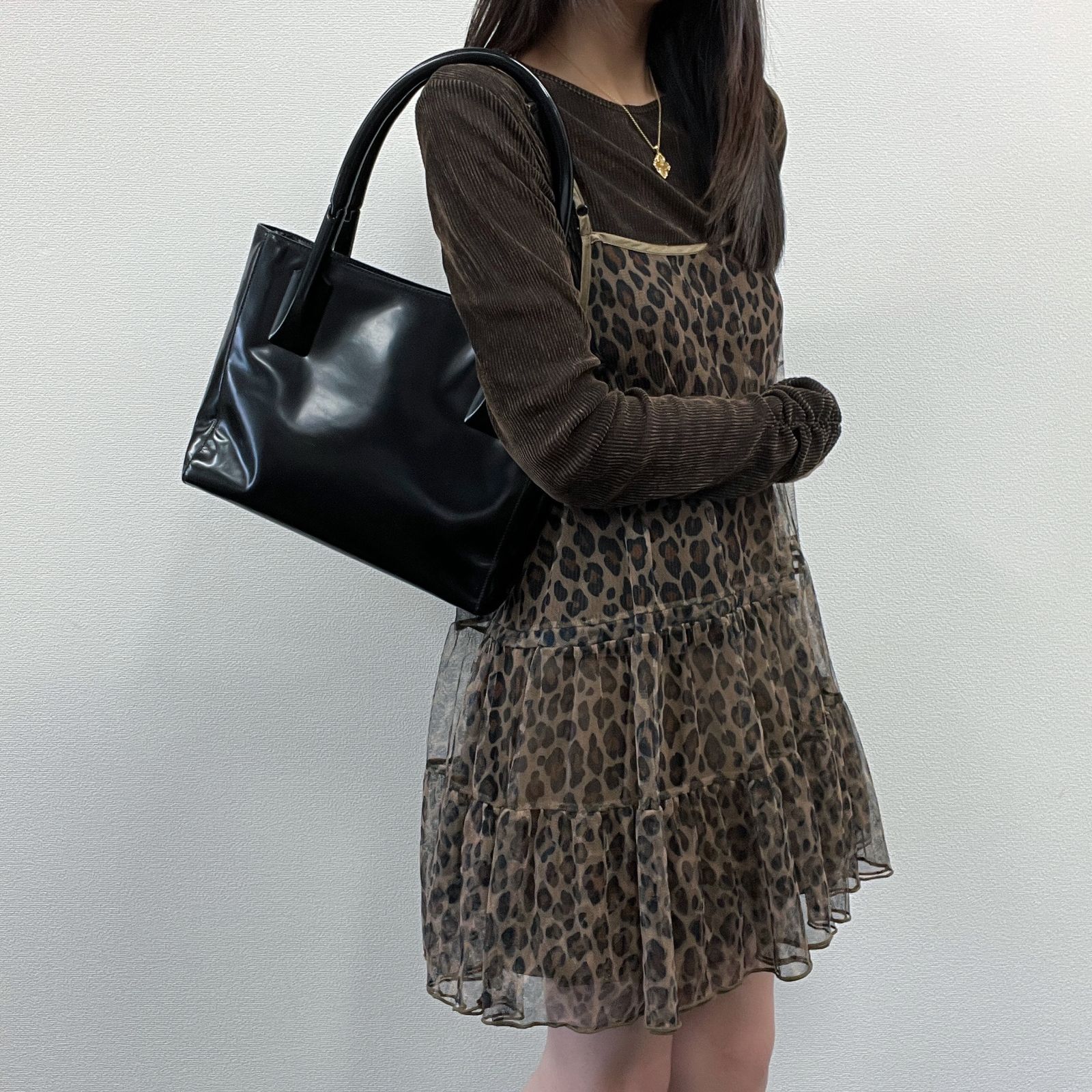 【中古】PRADA プラダ トートバッグ ブラック エナメル ヴィンテージ レディース【中古美品】HIBUOCHI VINTAGE hboc260504a12