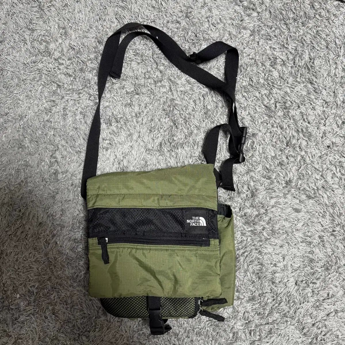 THE NORTH FACE ザノースフェイス クロスバック