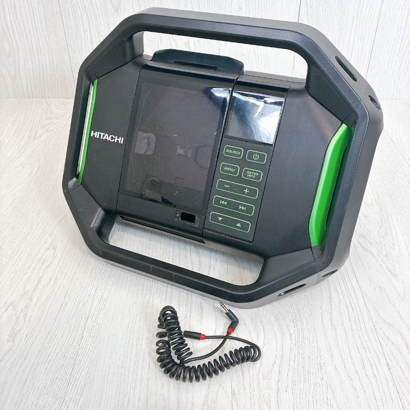 日立　ハイコーキ　コードレスラジオ　UR18DSAL 動作品　本体のみ