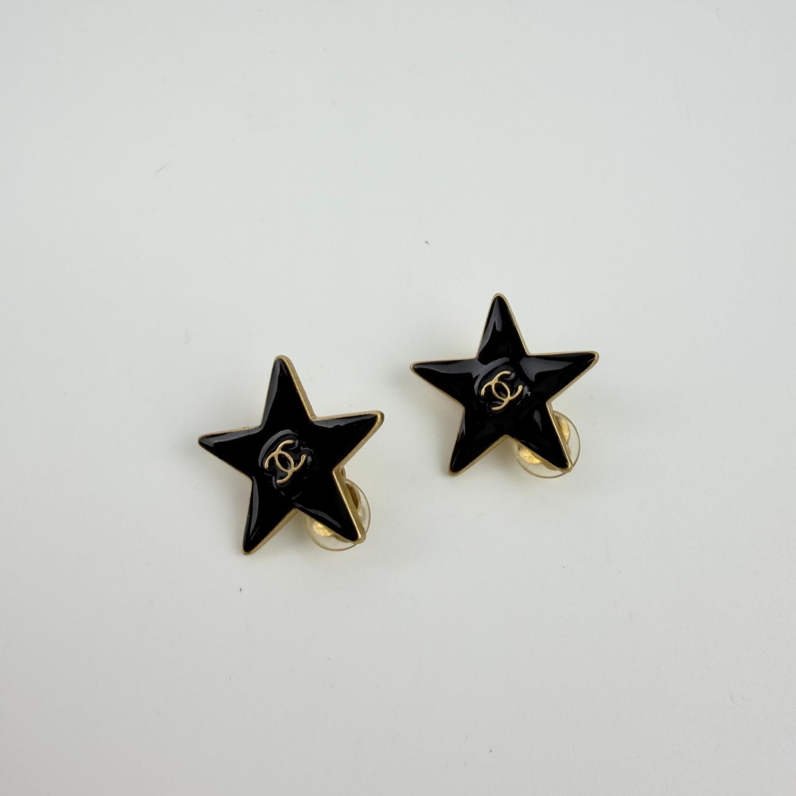 【中古】CHANEL シャネル ココマーク スターモチーフ イヤリング ブラック ゴールド 03A ヴィンテージ レディース【中古美品】HIBUOCHI VINTAGE hboc260504a34