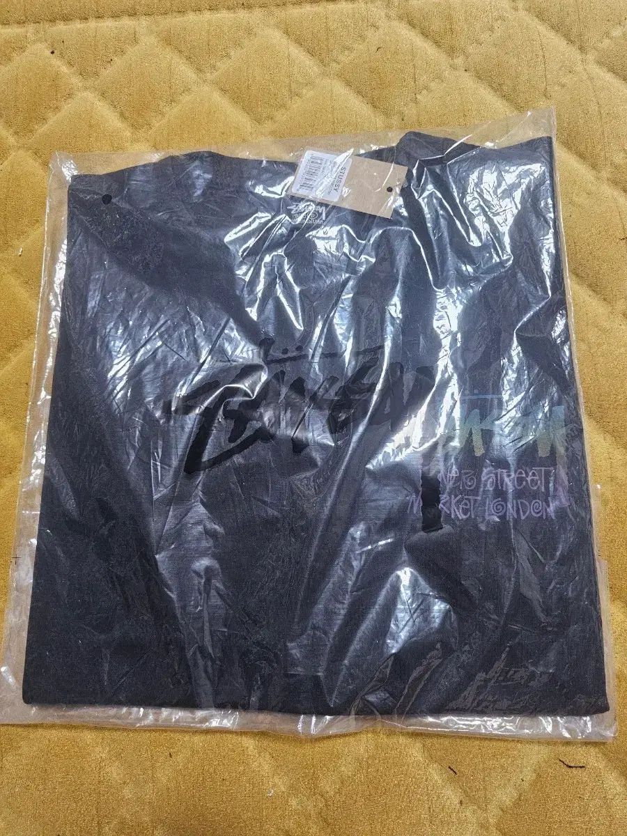 STUSSY ステューシー ホログラム 半袖 Tシャツ ブラックS