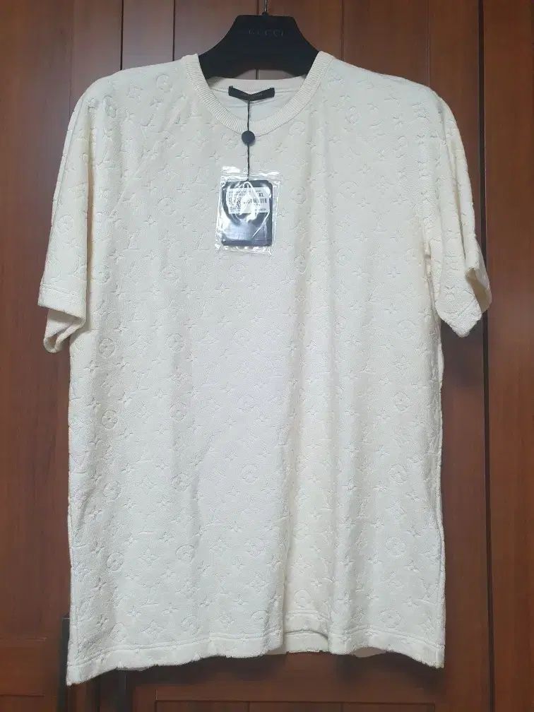 (新品) Louis Vuitton ルイヴィトン モノグラム アイボリー 半袖 Tシャツ