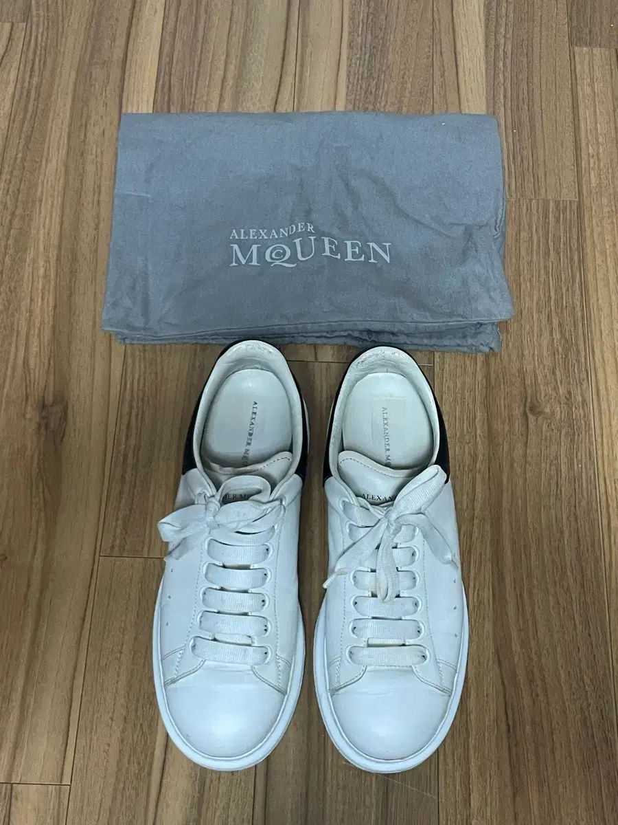 Alexander McQueen アレキサンダー・マックイーン オーバーソール 白 ブラック 40