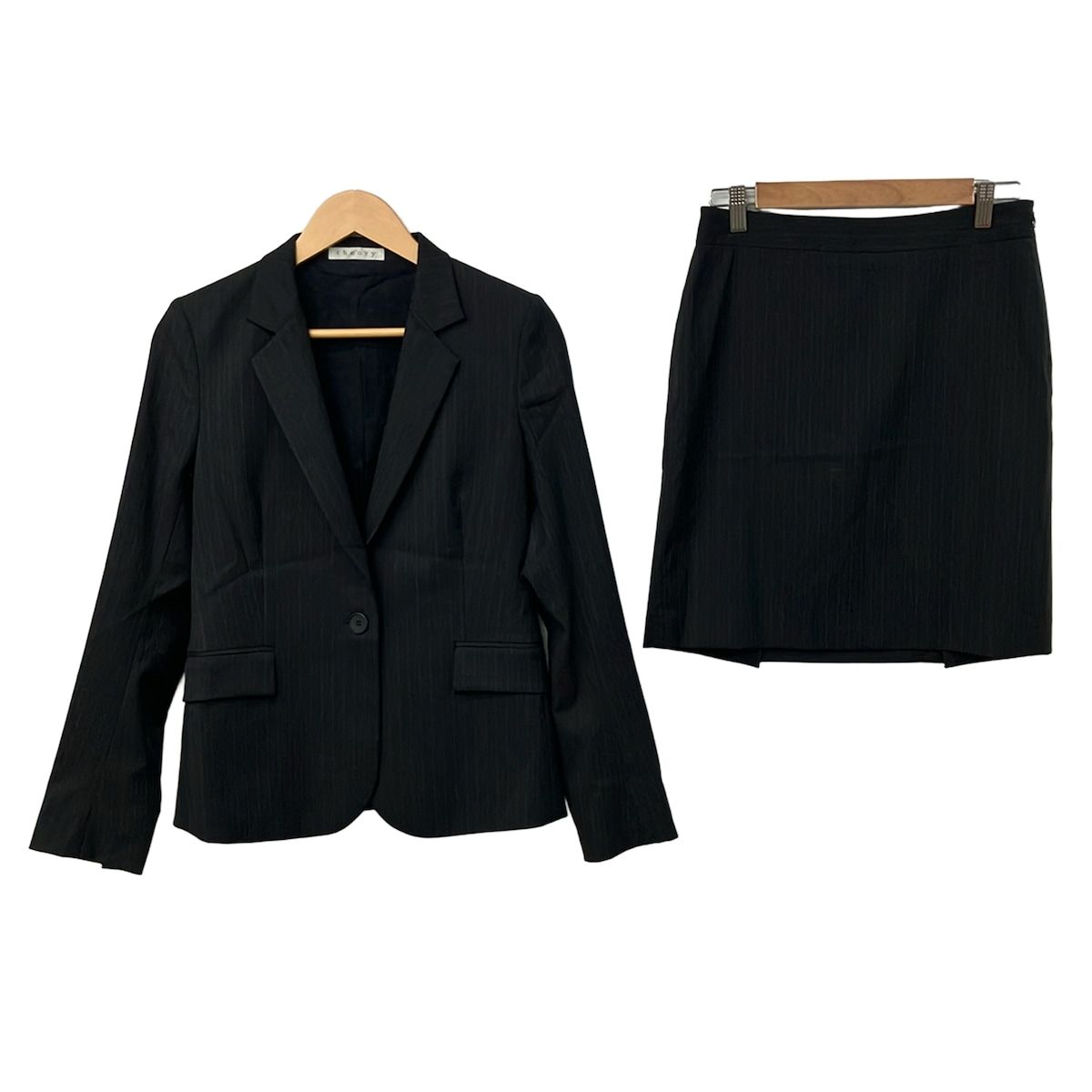 theory(セオリー) スカートスーツ レディース美品 - 黒 ストライプ
