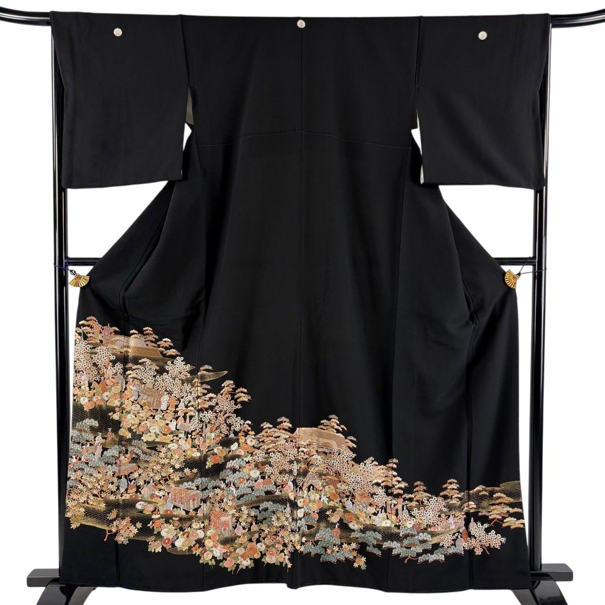 黒留袖 身丈160cm 裄丈66.5cm M 袷 人物 風景 刺繍 金糸金糸 黒 正絹 秀品 【中古】 5,032円