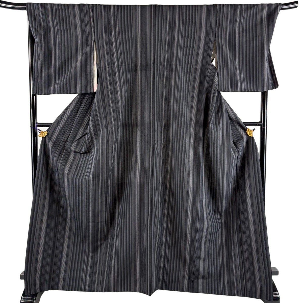 【美品】 お召 身丈168cm 裄丈70cm L 袷 縦縞 黒灰 正絹 秀品 【中古】