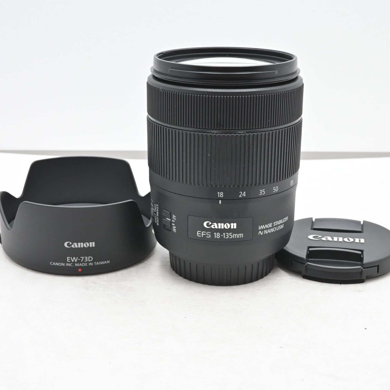 美品★★★Canon 標準ズームレンズ EF-S18-135㎜ F3.5-5.6 IS USM