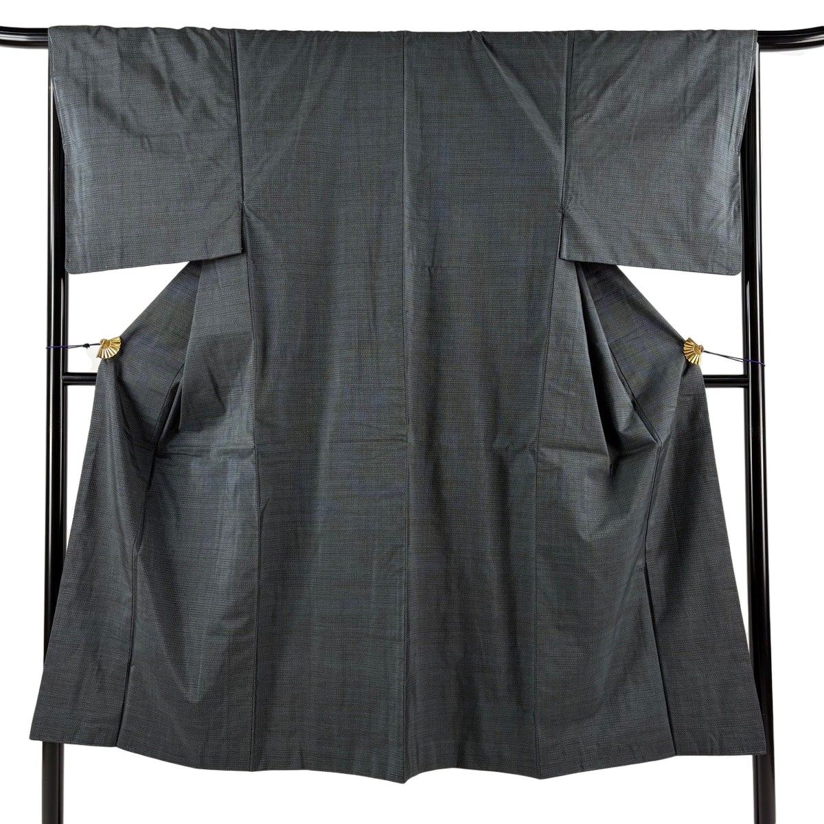 【美品】 男着物 身丈142.5cm 裄丈67cm M 袷 アンサンブル 大島紬 証紙 亀甲絣 藍色 正絹 秀品 【中古】