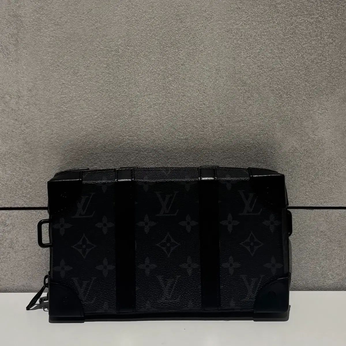 ルイヴィトン エクリプス ソフト トランク バッグ