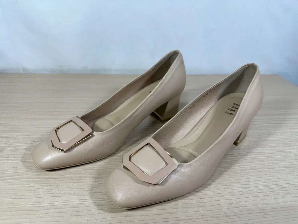 DAKS ベージュ パンプス ヒール レディース 靴 250