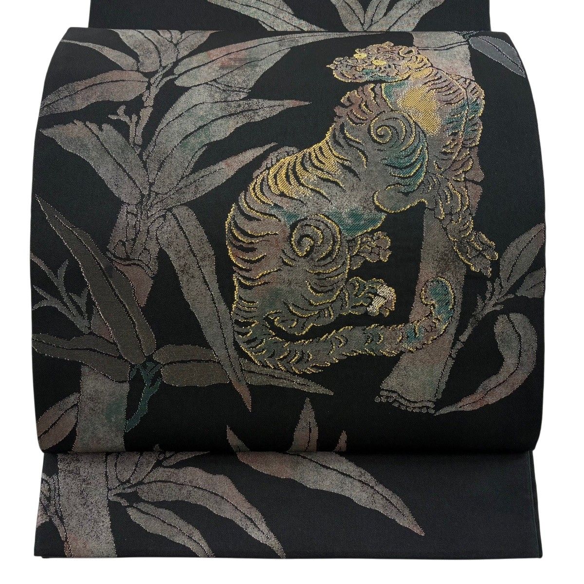 【美品】 袋帯 秀品 獅子 竹 金糸 箔 黒 お太鼓柄 正絹 【中古】