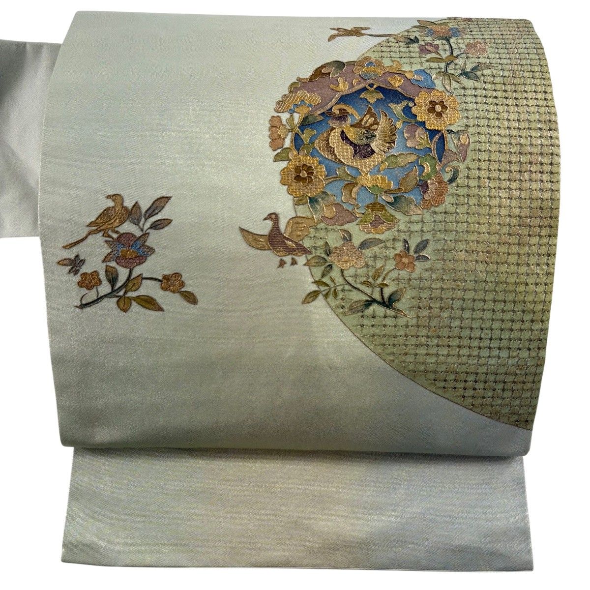 名古屋帯 秀品 花丸文 鳥 刺繍 金彩 薄緑 正絹 【中古】