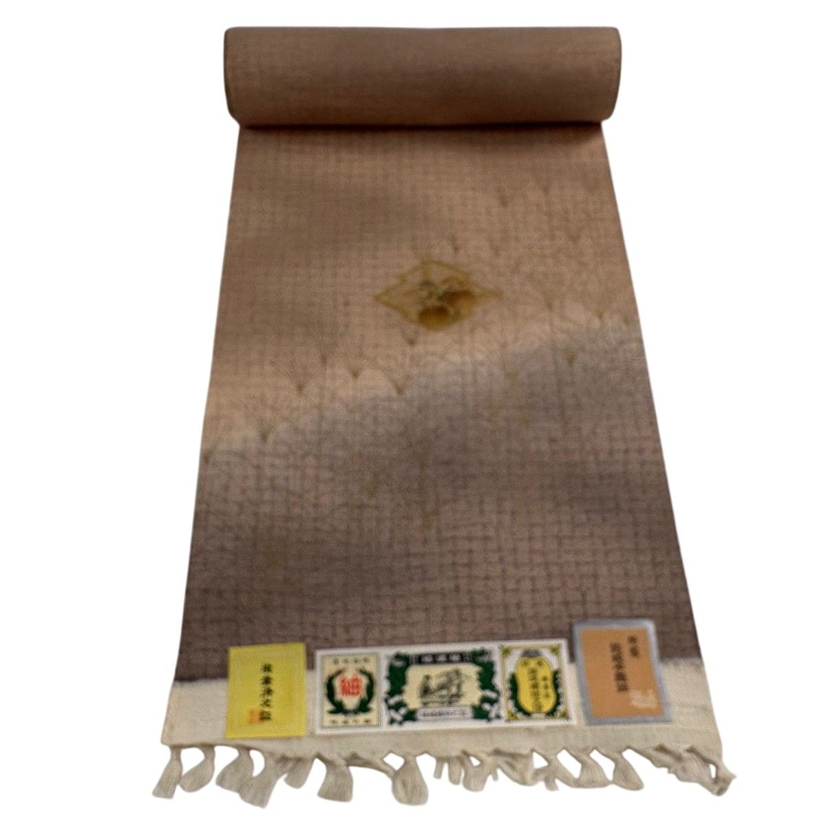反物 秀品 付下げ 証紙有 紬地 草花 松皮菱 金彩 薄茶色 正絹 【中古】