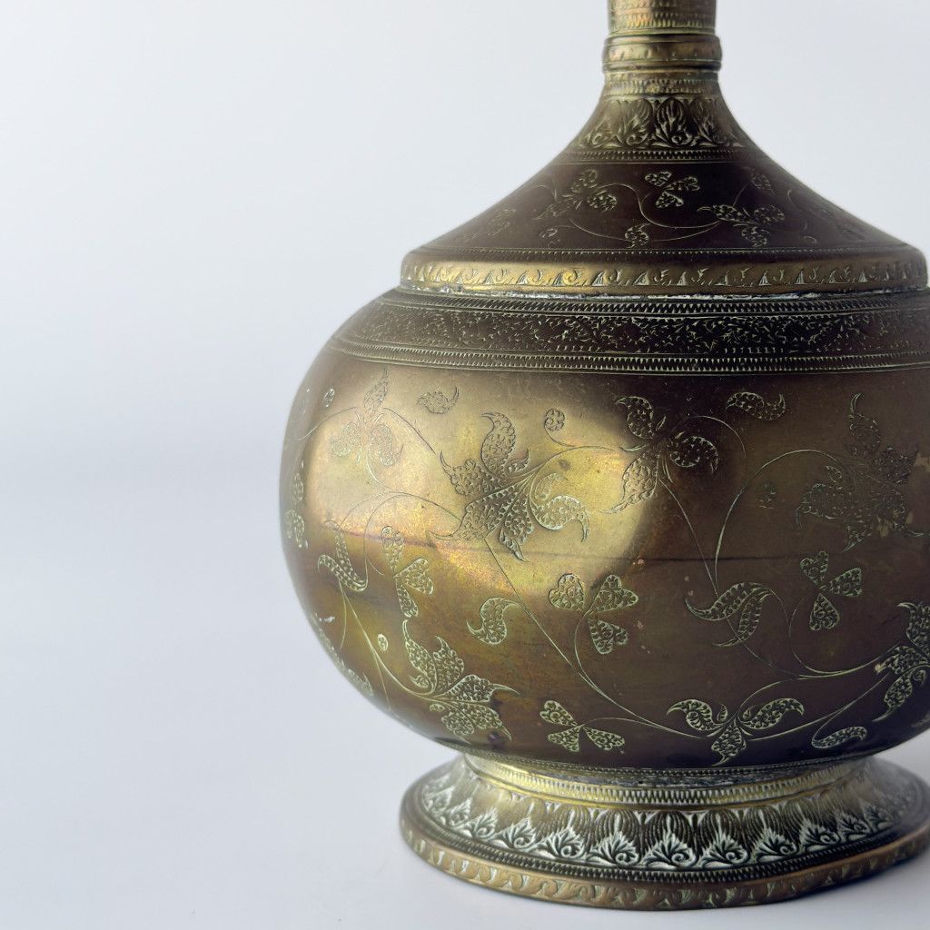 英国 真鍮 フラワーベース brass 装飾 ディスプレイ 花瓶 花器 置物 