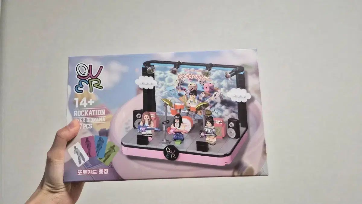 QWER ロックイーション ジオラマ 未開封