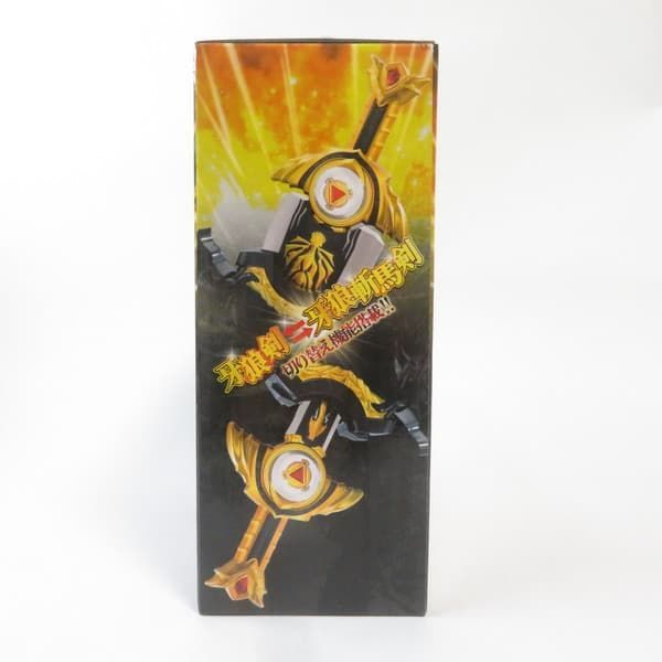 中古 未開封品 金翔枠翔撃・牙狼剣ギミック パチンコ牙狼 ウルトラ