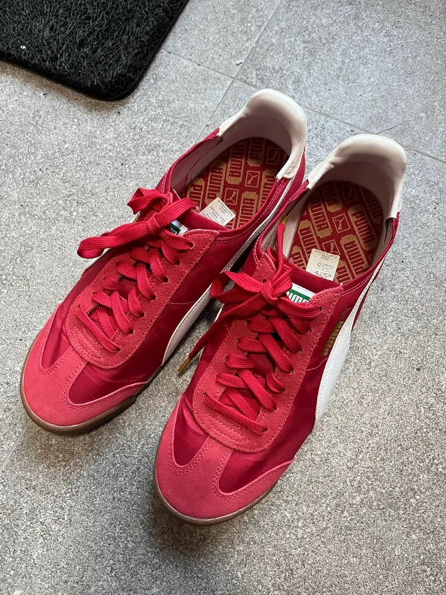 PUMA プーマ ローマ OG ナイロン レッド 280