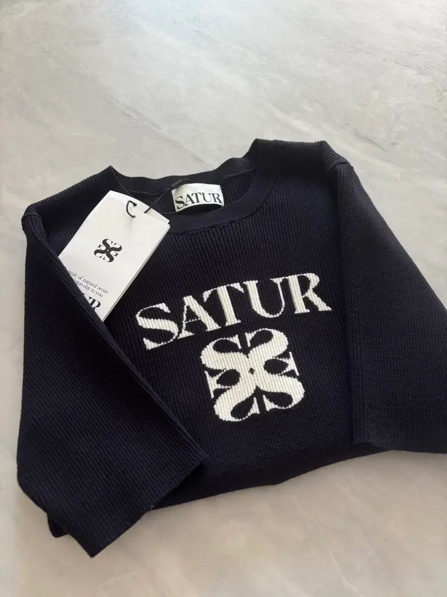 SATURネイビービーニー タグ付き新品
