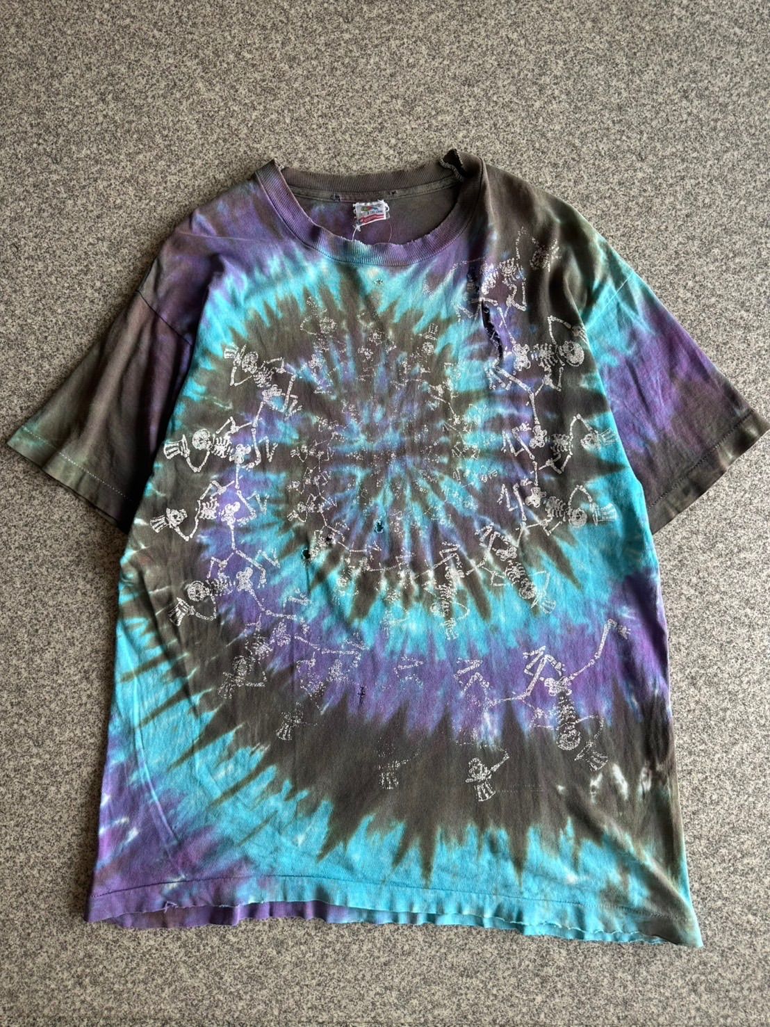 君は一人だけど俺も一人だよっTシャツ 限定色 太客ジャンボ B賞