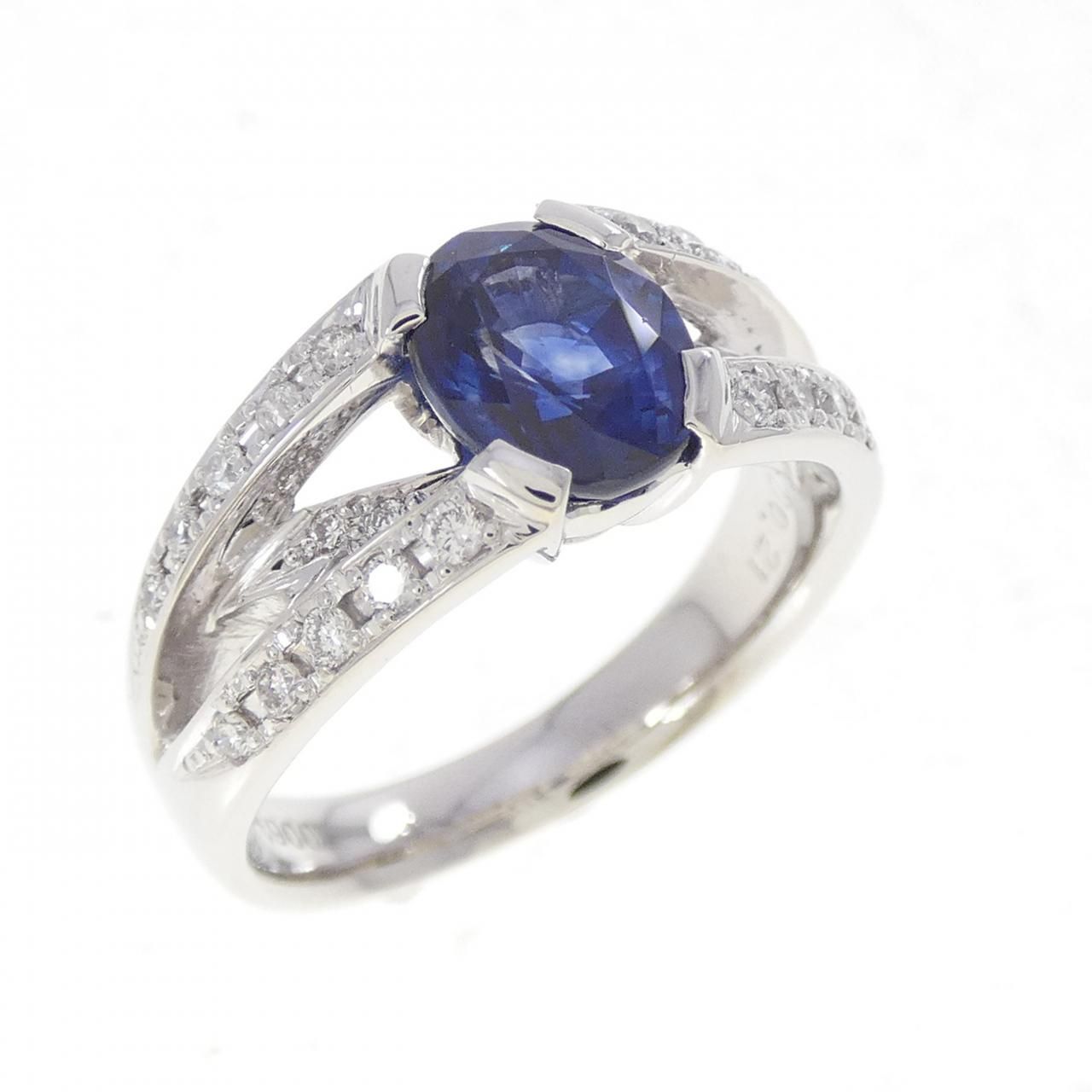 PT900 サファイヤ リング 1.59CT