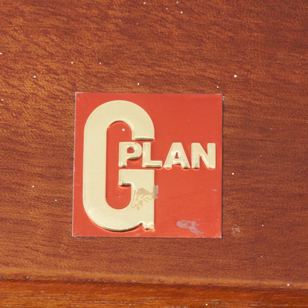 G-PLAN Fresco ガラス キャビネット チーク 英国 ヴィンテージ G-PLAN Fresco ガラス キャビネット チーク 英国 ヴィンテージ