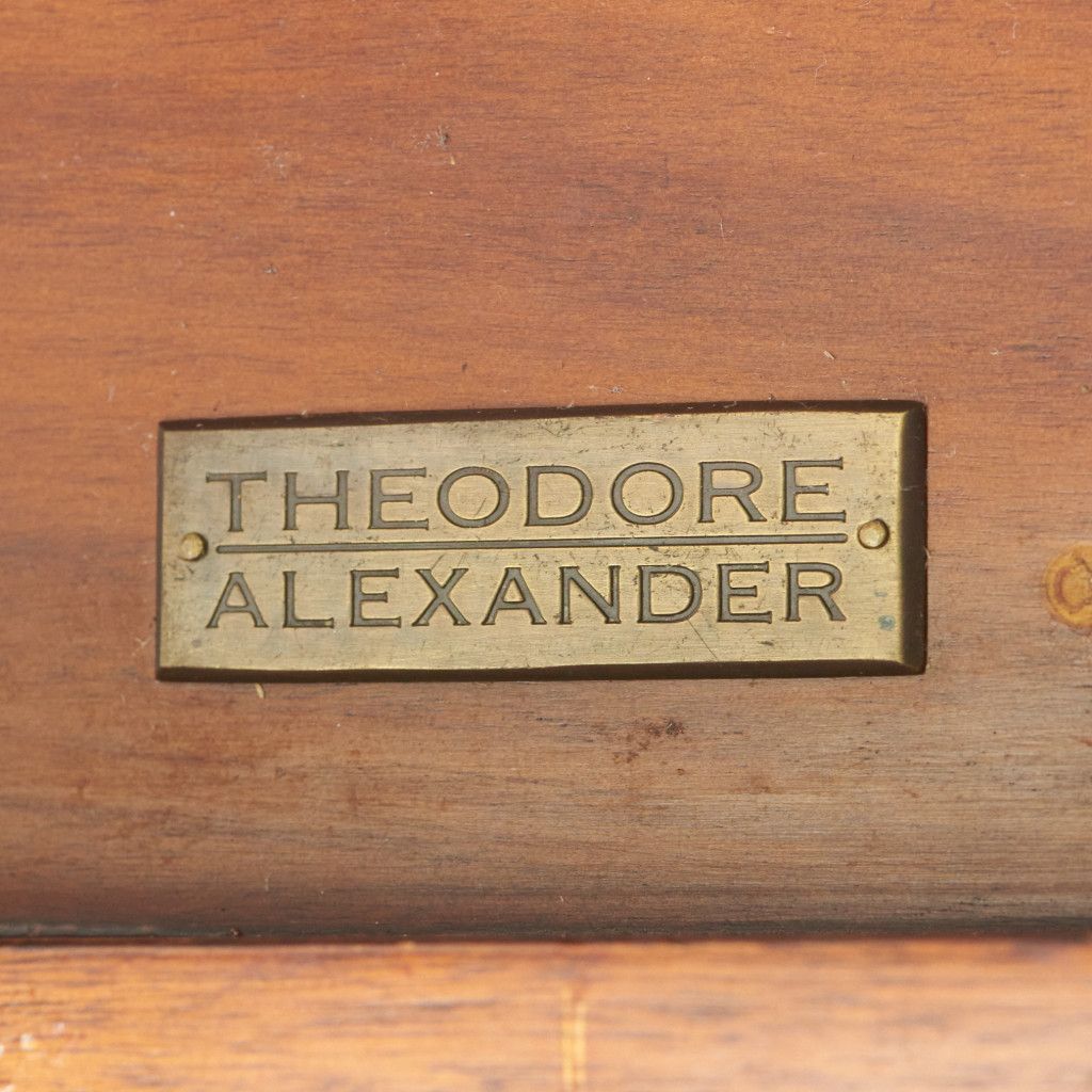 THEODORE ALEXANDER キャビネット バーリーシュガーツイスト 飾り棚 