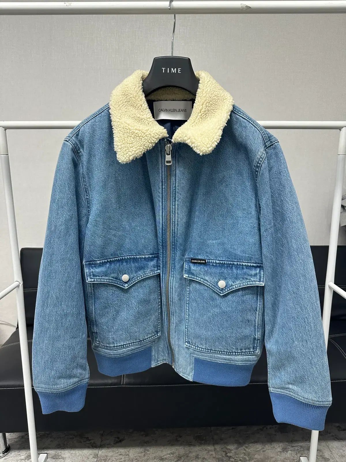 サイズ 105) Calvin Klein Jeans(カルヴァンクラインジーンズ) シープスキンのKARA（カラ）デニム ジャケット