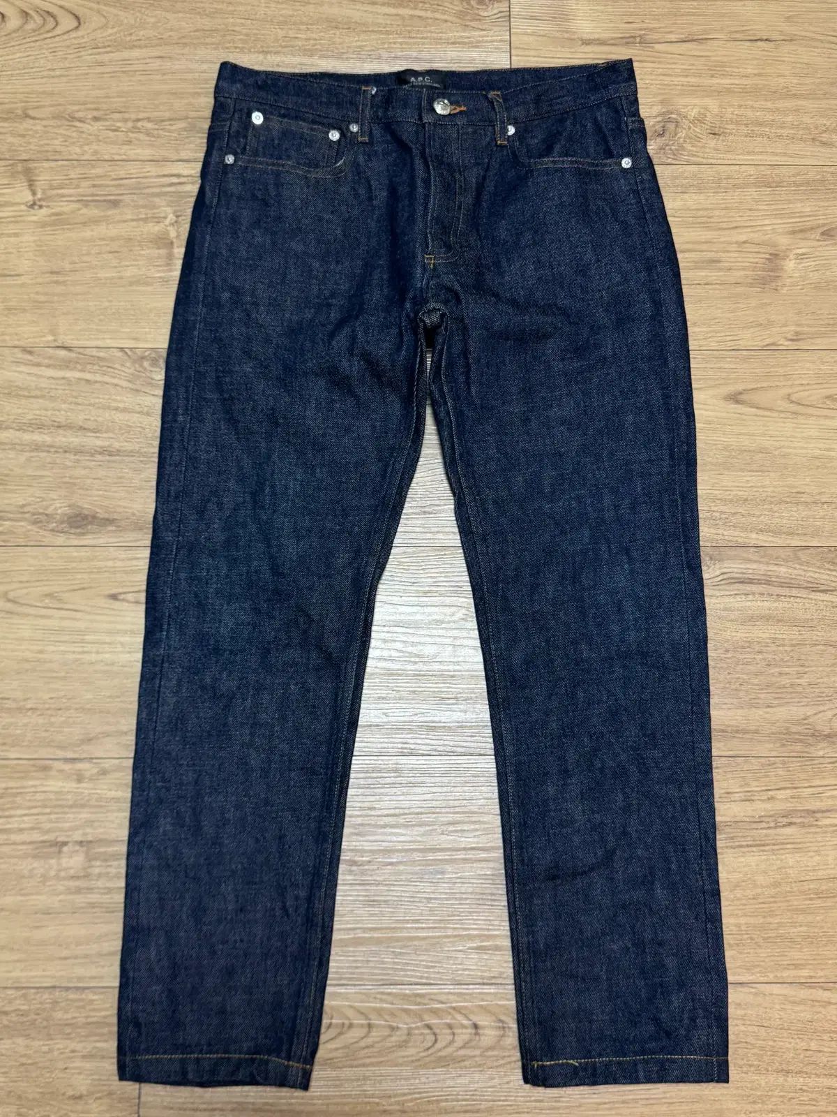 A.P.C. アペセ プチ ニュースタンダード 生デニムパンツ