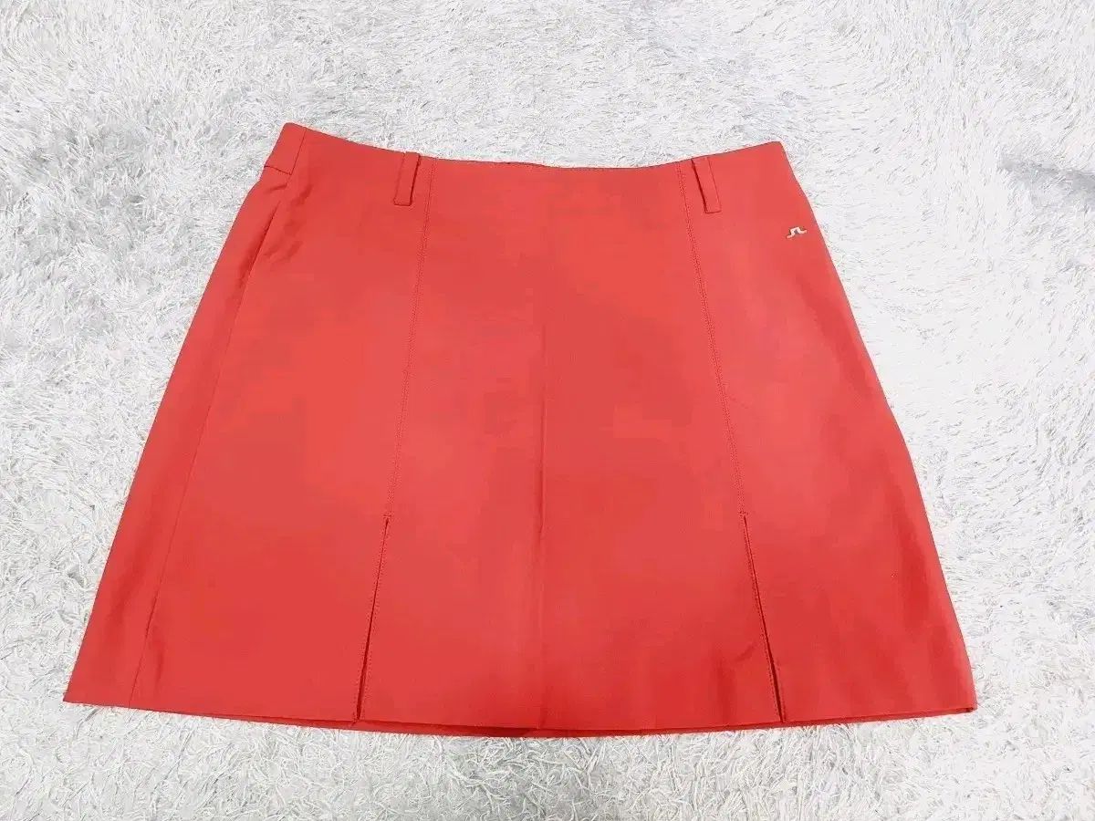 J.LINDEBERG(J.リンドバーグ) スコート ゴルフ スカート レッド L