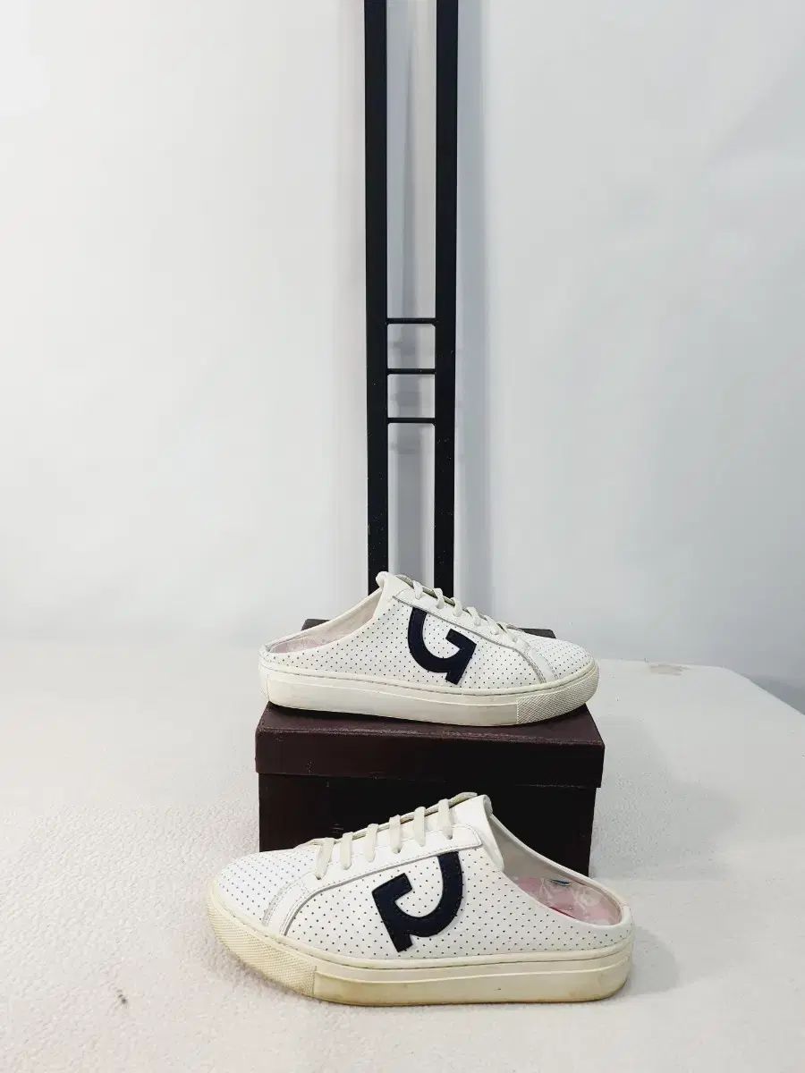 G FORE(ジーフォア) ミュール スニーカー 230
