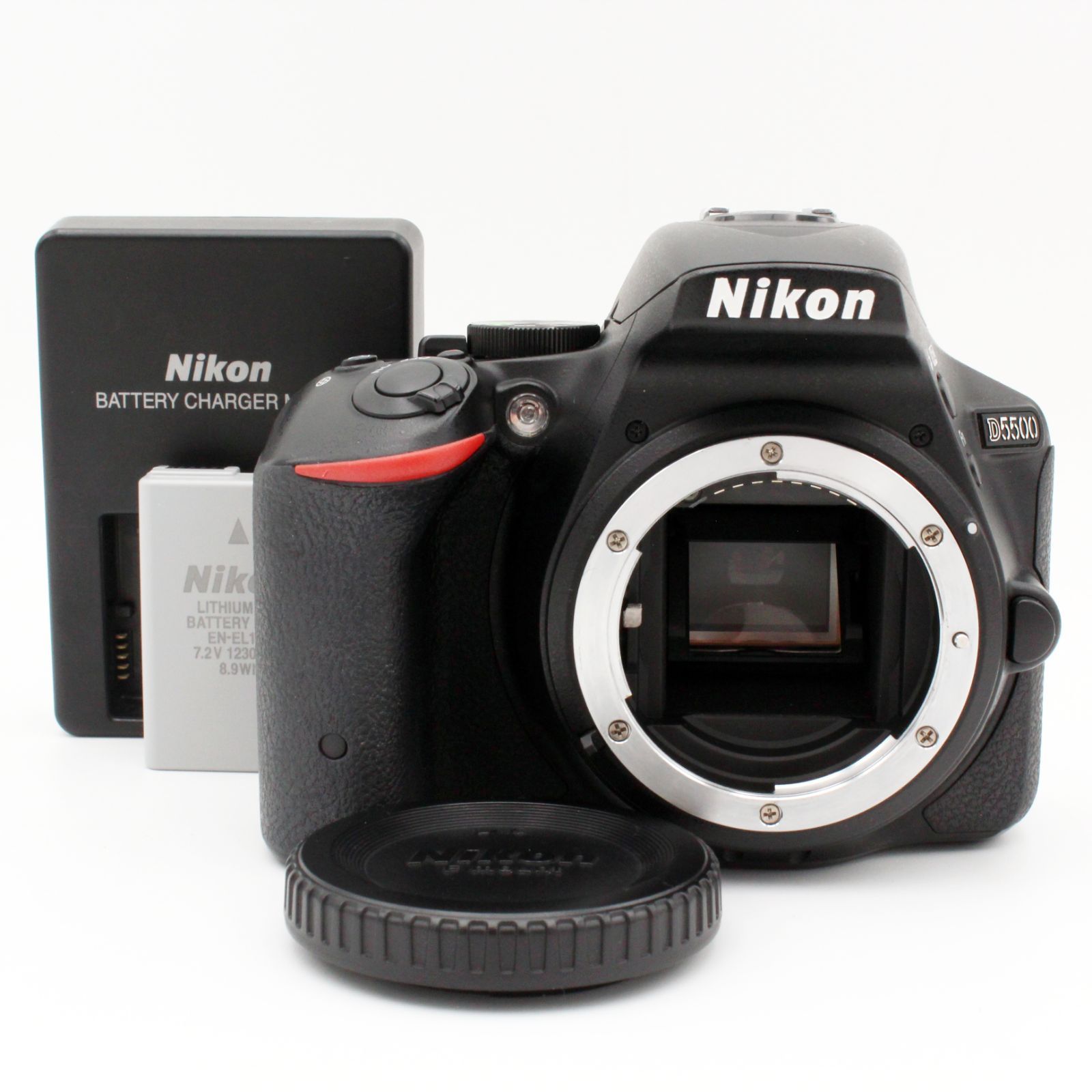 わずかシャッター数18190枚【新品級】Nikon D5500 ボディ ブラック#9926