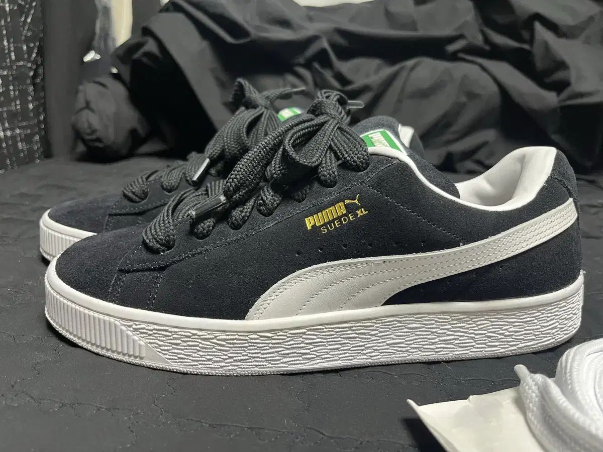 PUMA プーマ スウェード XL ブラック 290 出品
