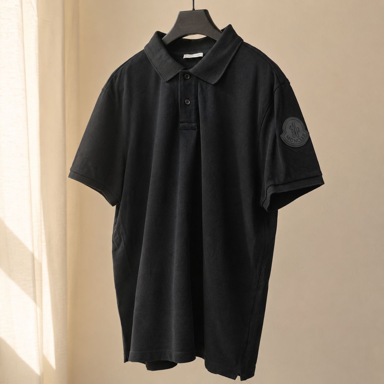 ［新品同様］モンクレール　ポロシャツ　ブラック　サイズS MONCLER（モンクレール） メンズポロシャツ 8A00012 84556 ブラック