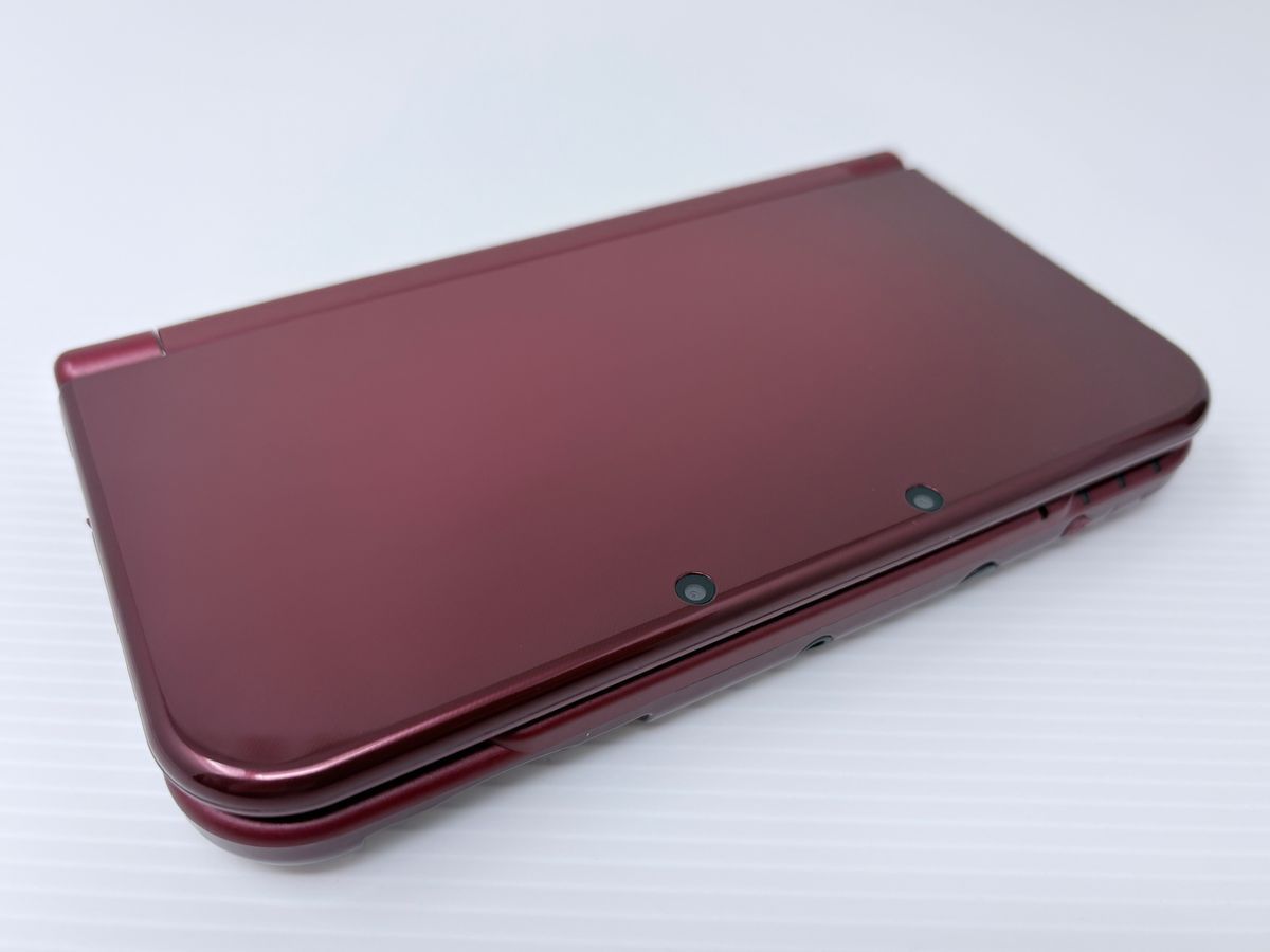 完品【ほぼ新品】 New ニンテンドー 3DS LL メタリック レッド