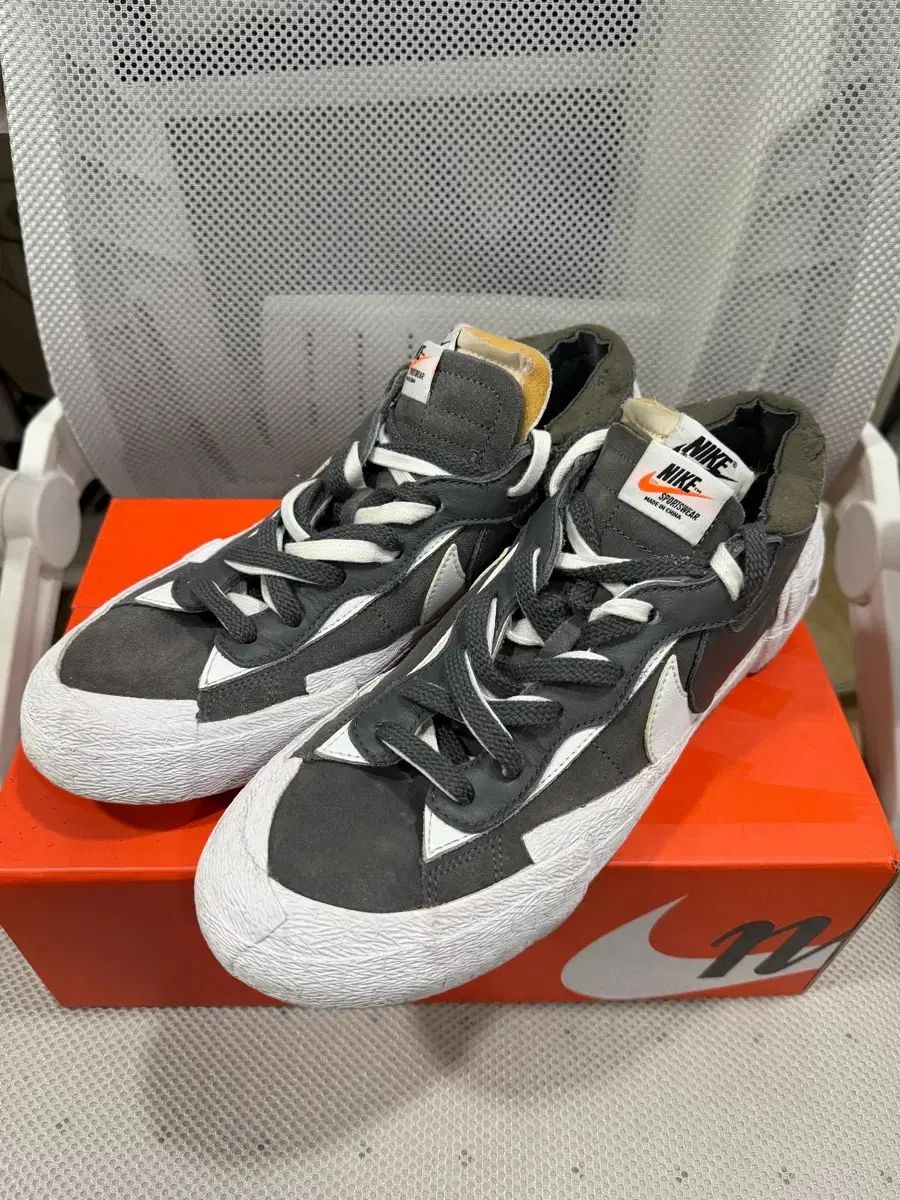 280 NIKE SACAI ブレーザー