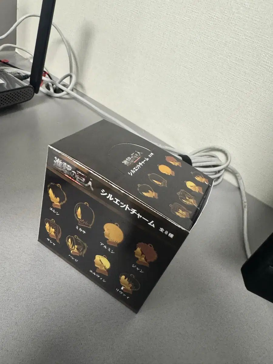 MEGABOX 進撃の巨人 シルエット チャーム 全種 (重複X)