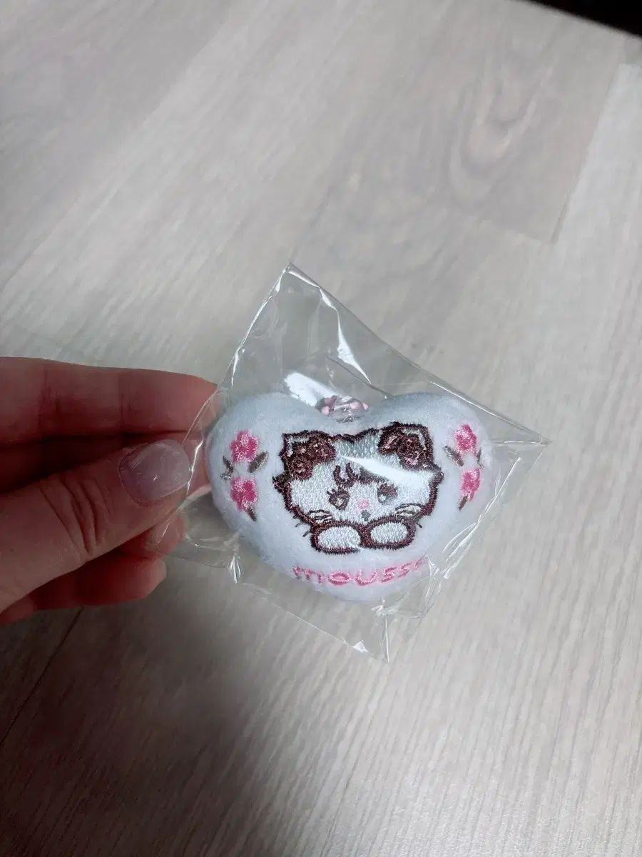 ムースハート 刺繍キーホルダー