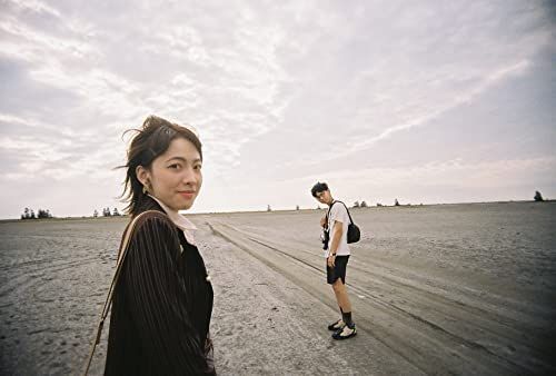 RETO Ultra Wide & Slim 35mm 再利用可能な昼光フィルムカメラ - 22mm 広角レンズ、フォーカスフリー、軽量、使いやすい (オリーブ)送料無料 c47500ee