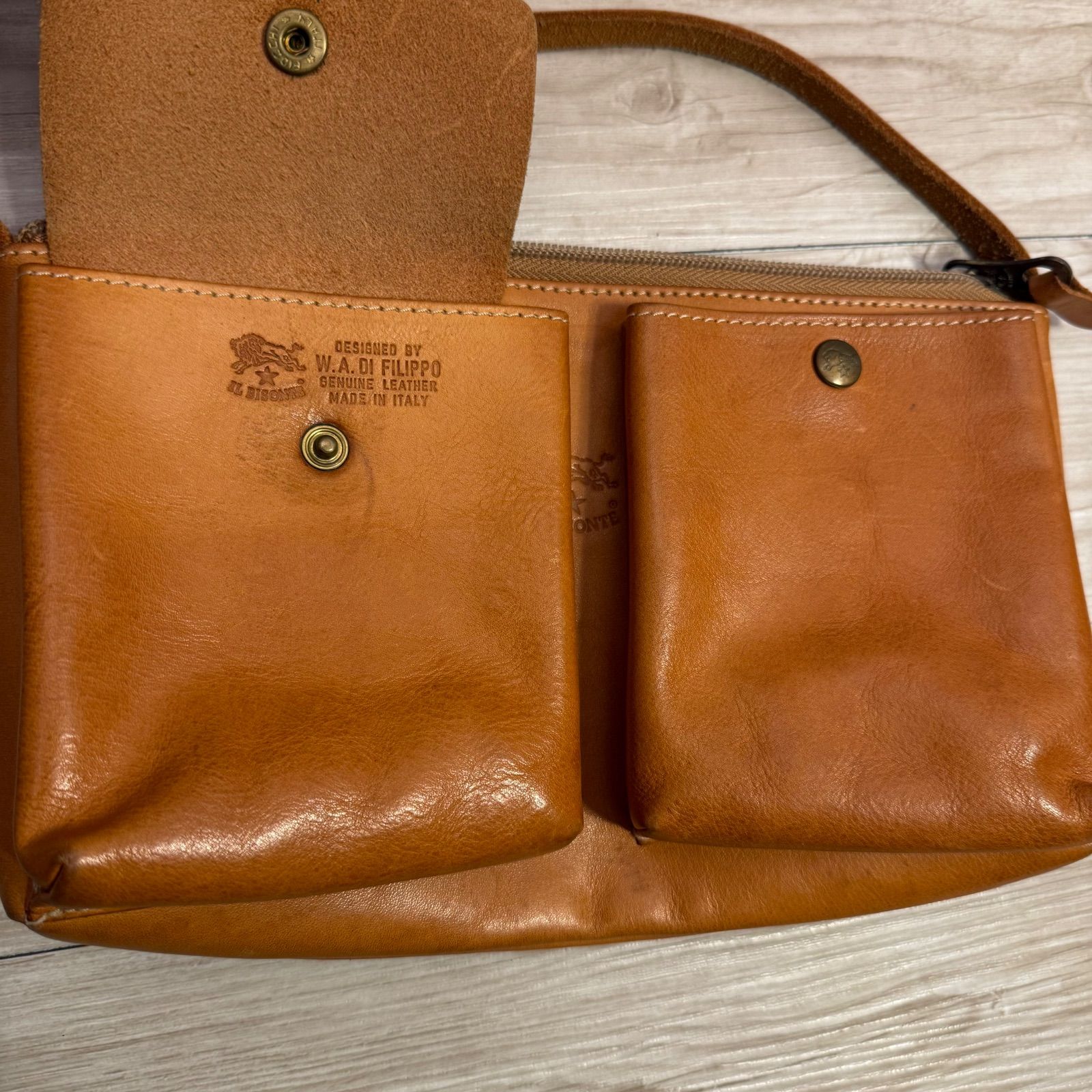 ✨ C4-940 IL BISONTE イルビゾンテ レザー ショルダーバッグ キャメル