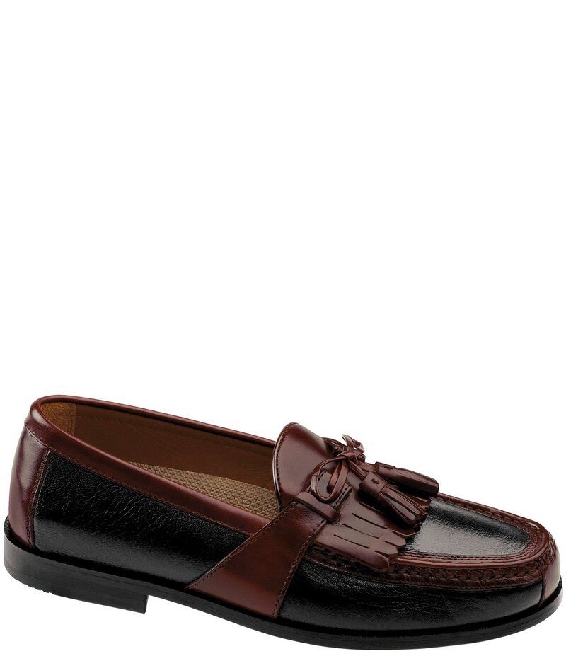 ジョンストンアンドマーフィー メンズ シューズ スリッポン・ローファー レザー ローファー Johnston Murphy Mens Aragon II Oiled Leather Tassel Loafers BlackBrown ブラック