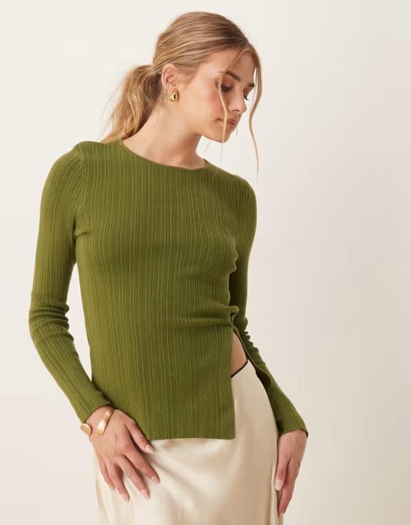 エイソス レディース トップス Tシャツ サイドスリット クルーネック ニット ASOS DESIGN knit crew neck longline top with side slit Khaki カーキ