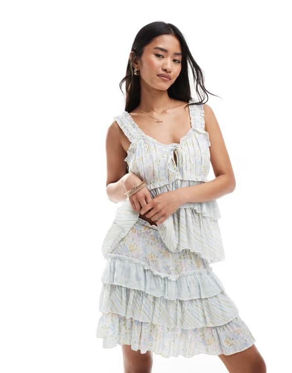 ミスセルフフリッジ レディース ボトムス スカート ティアード プリント ミニ Miss Selfridge tiered mini skirt ditsy print Blue ditsy print ブルー