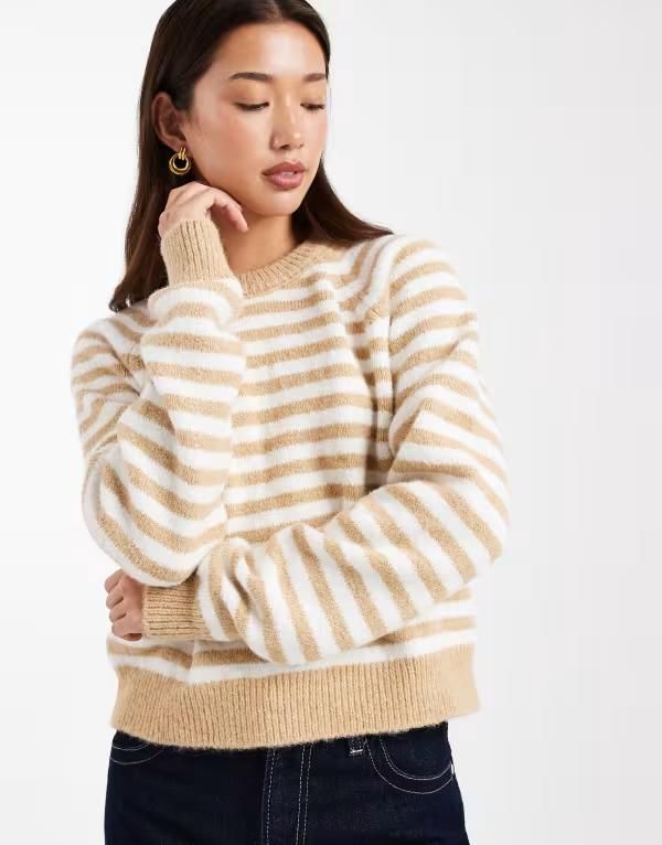 エイソス レディース アウター ニット・セーター セーター ASOS DESIGN fluffy sweater and white stripe Beige and white ホワイト