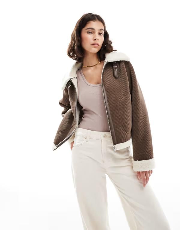 オンリー レディース アウター コート ONLY trucker coat with teddy trim in light BROWN ブラウン