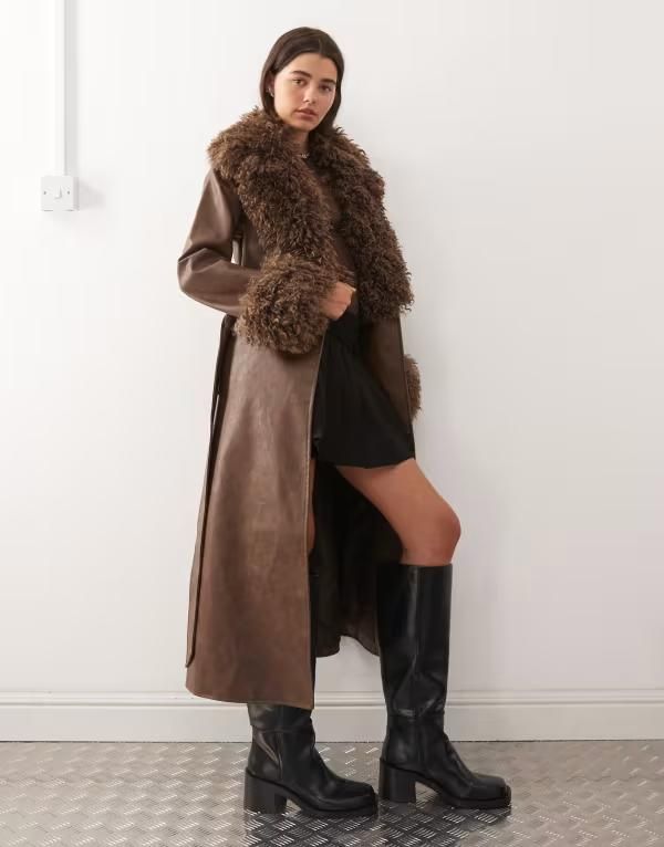 リクレイム ヴィンテージ レディース アウター コート レザー Reclaimed Vintage leather look trench coat with faux fur collar and cuffs Brown ブラウン
