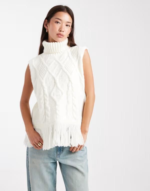 ミスセルフフリッジ レディース アウター ニット・セーター ニット フリンジ Miss Selfridge cable knit oversized fringe tank in cream CREAM クリーム
