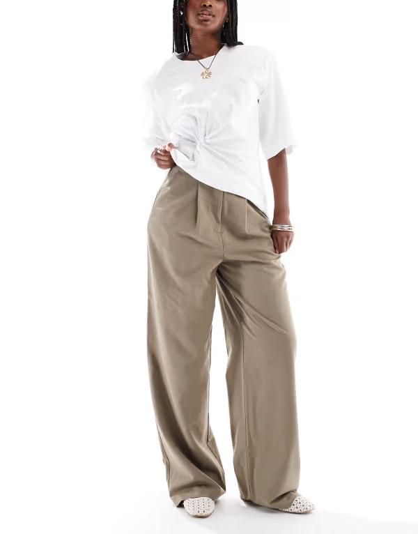 ミスセルフフリッジ レディース ボトムス カジュアルパンツ ワイドレッグ パンツ Miss Selfridge tailored wide leg pants Khaki カーキ