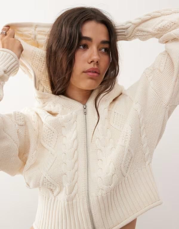 モンキ レディース アウター カーディガン ニット Monki cable knit hooded cardigan with double zip detail White ホワイト モンキ レディース アウター カーディガン ニット Monki cable knit hooded cardigan with double zip detail White ホワイト